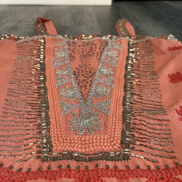 ⭐️SOLD⭐️ Gorgeous Anthropologie sequin top 00 - Picture 15 of 16